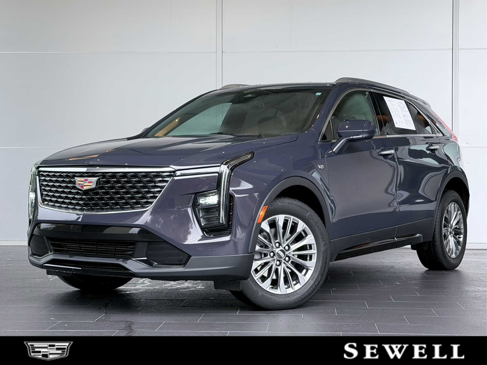 2024 Cadillac XT4 FWD Premium Luxury