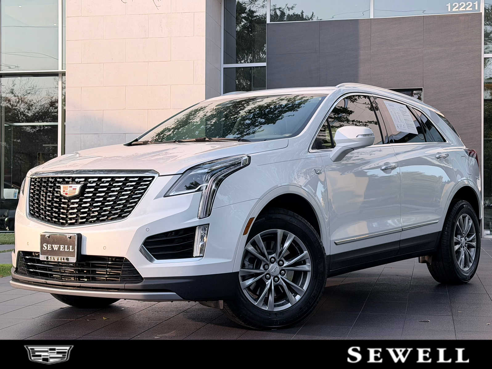 2023 Cadillac XT5 FWD Premium Luxury