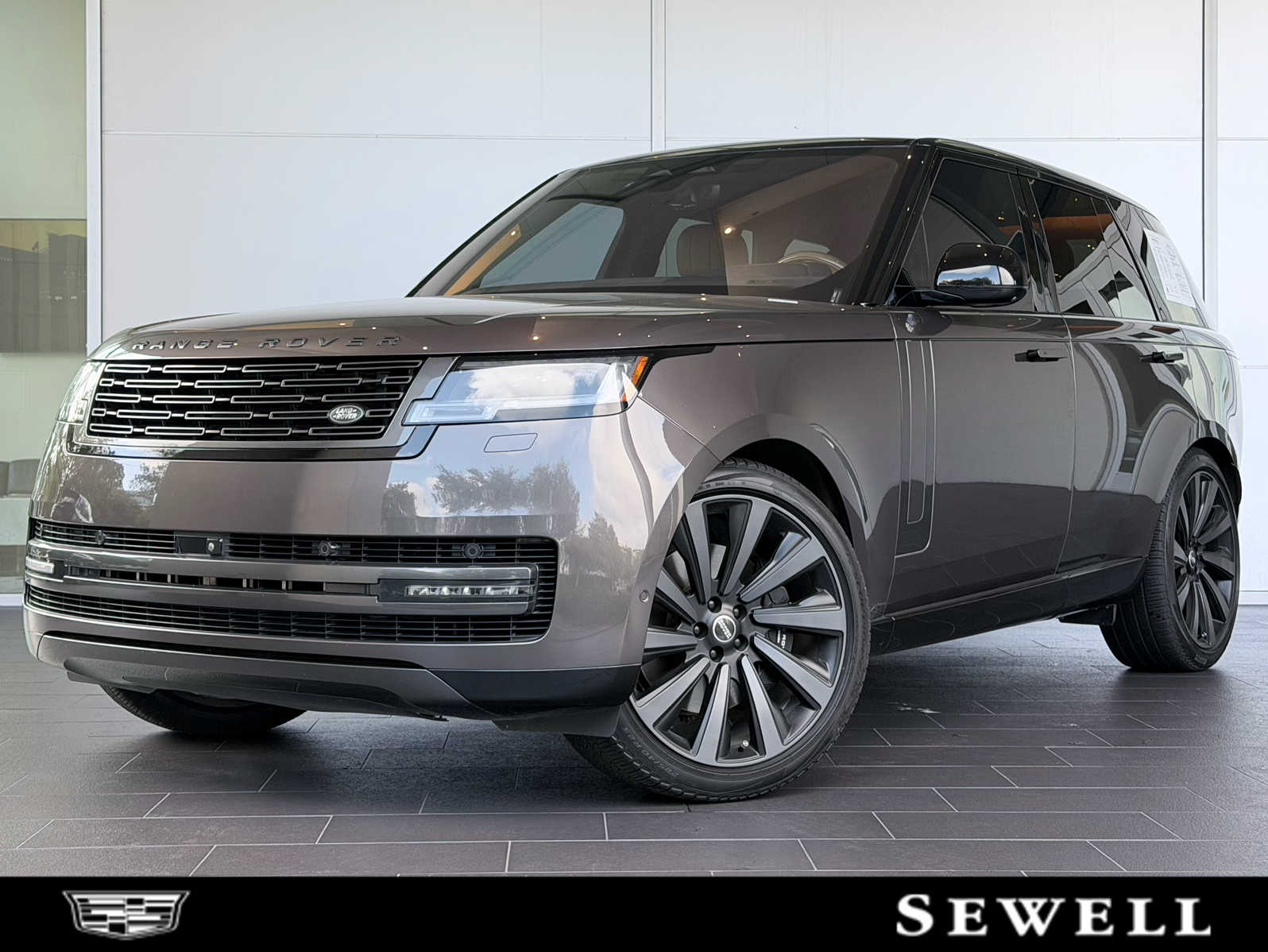 2023 Land Rover Range Rover SE