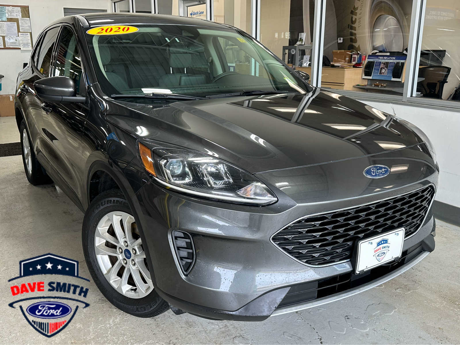 Gray (Magnetic Metallic) 2020 Ford Escape SE AWD SUV / Crossover All-Wheel Drive 8-Speed Automatic