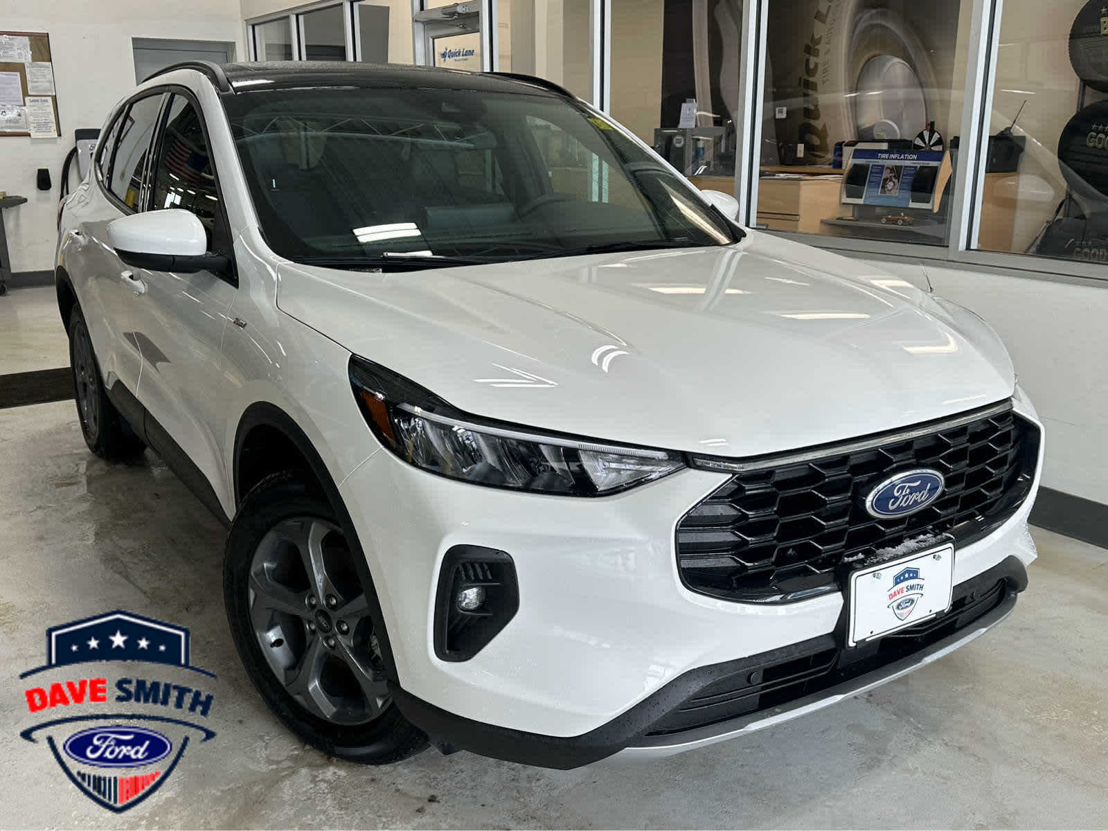 2025 Ford Escape Hybrid ST-Line Select AWD