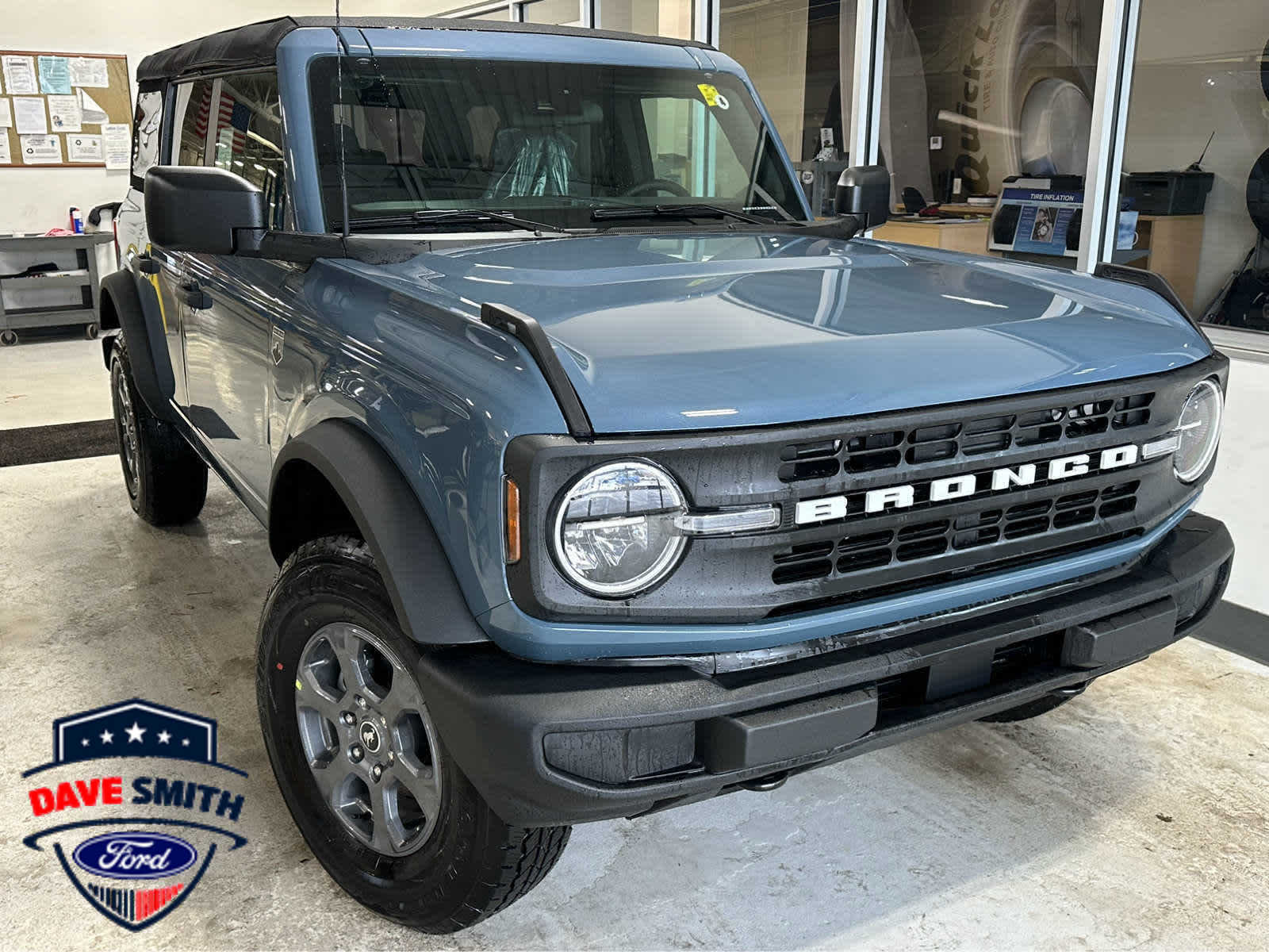 Blue (Azure Gray Metallic Tri-Coat) 2025 Ford Bronco Big Bend 4-Door 4WD SUV / Crossover Four-Wheel Drive Automatic