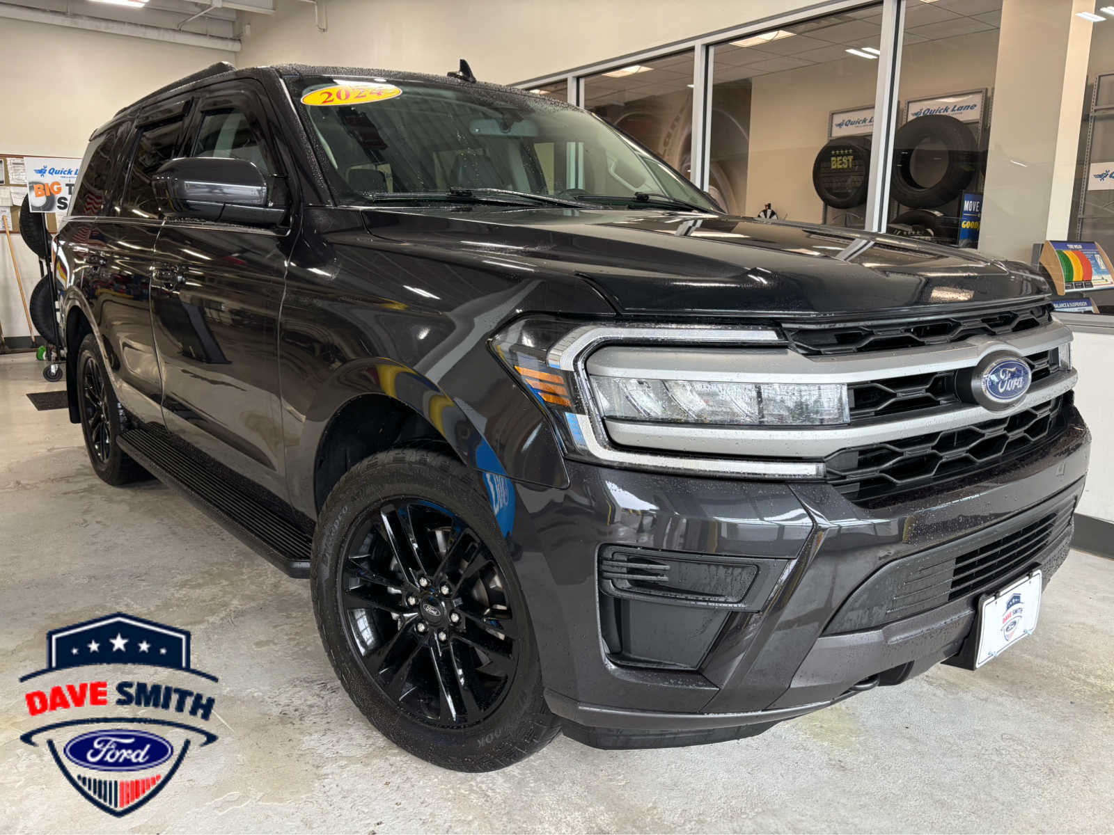 Dark Matter Gray 2024 Ford Expedition SUV / Crossover Four-Wheel Drive Automatic