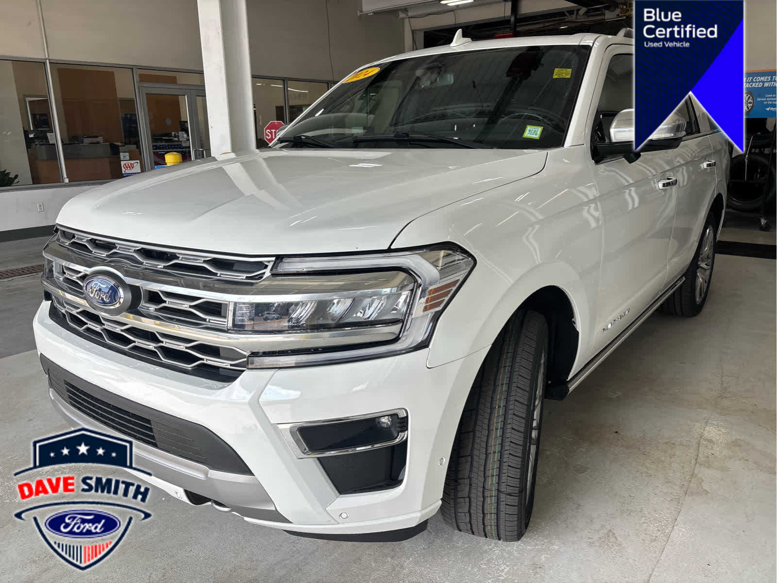 Star White Metallic Tri-Coat 2024 Ford Expedition SUV / Crossover Four-Wheel Drive Automatic