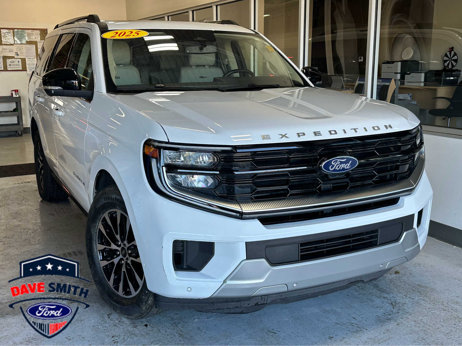 Oxford White 2025 Ford Expedition SUV / Crossover Four-Wheel Drive Automatic