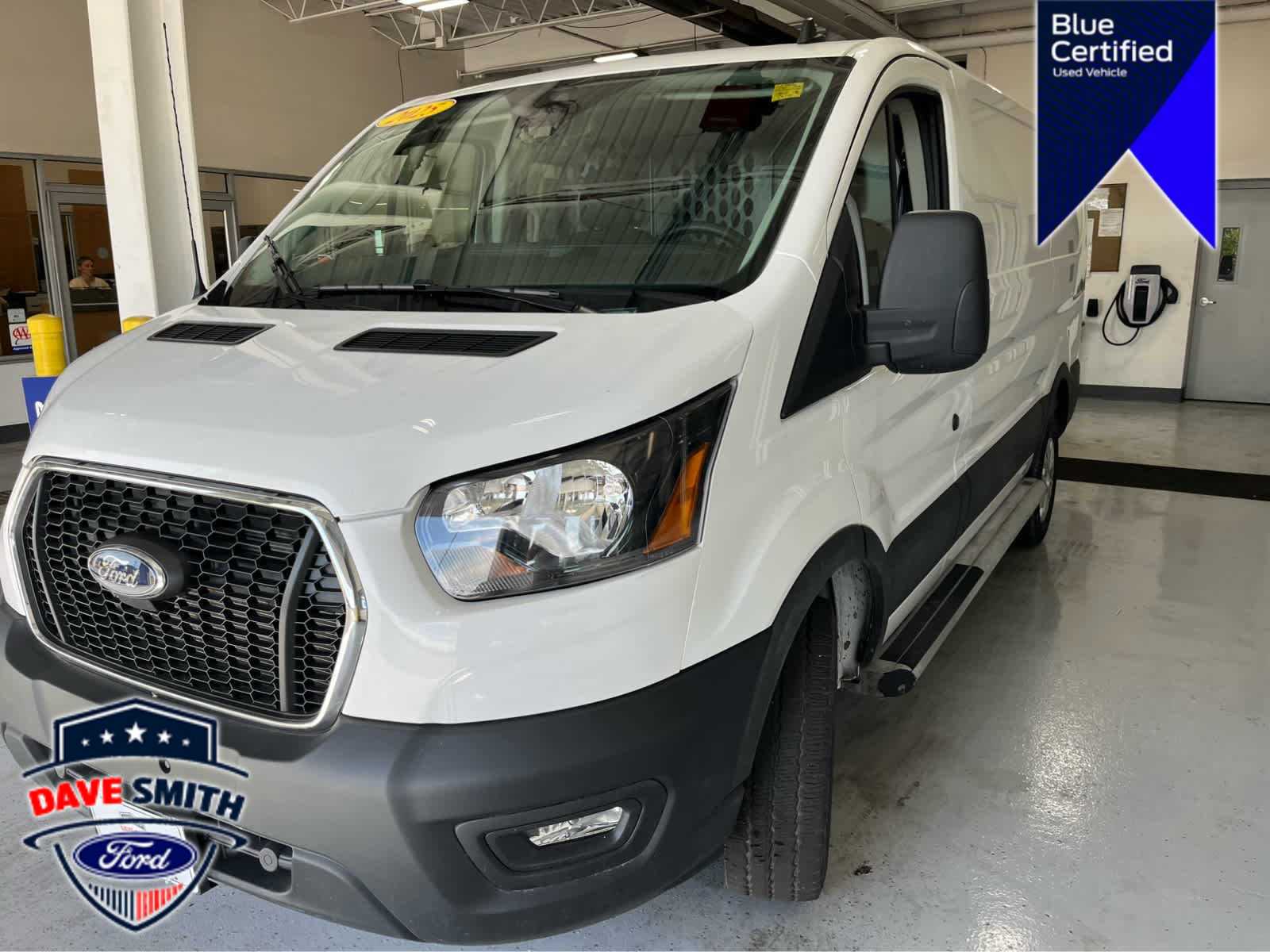 Oxford White 2025 Ford Transit Cargo Van Rear-Wheel Drive Automatic
