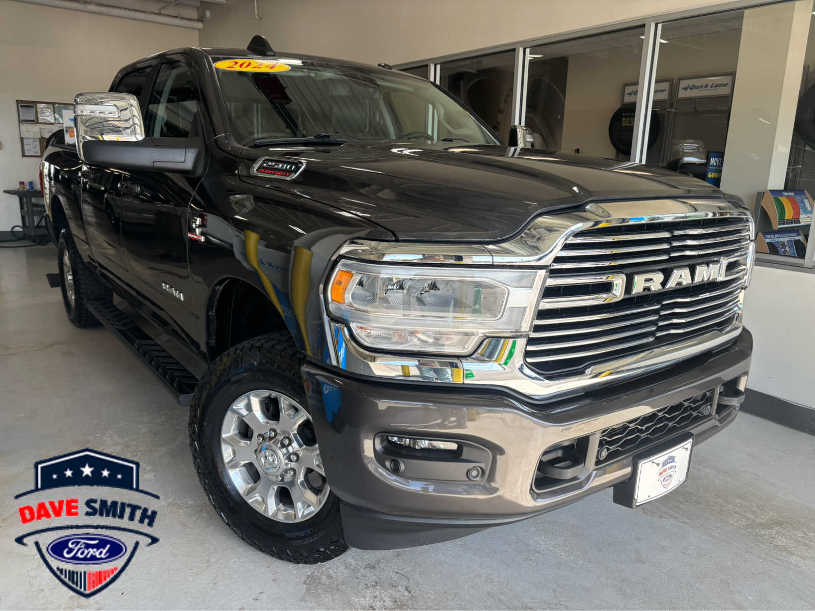  2024 RAM 2500 Laramie Crew Cab 4WD   