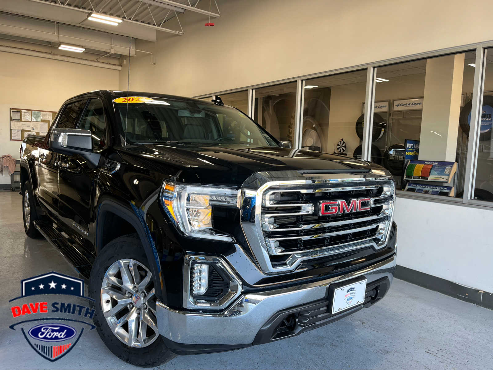 2022 GMC Sierra 1500 Limited SLT Crew Cab 4WD