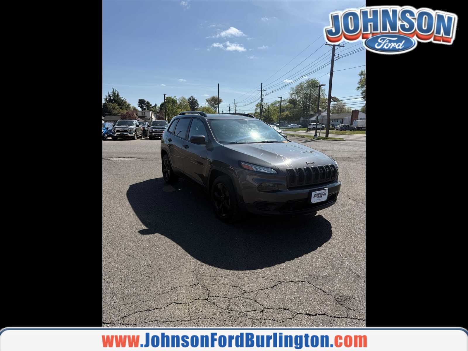 Gray (Granite Crystal Metallic Clearcoat) 2017 Jeep Cherokee Sport Altitude 4WD SUV / Crossover Four-Wheel Drive 9-Speed Automatic