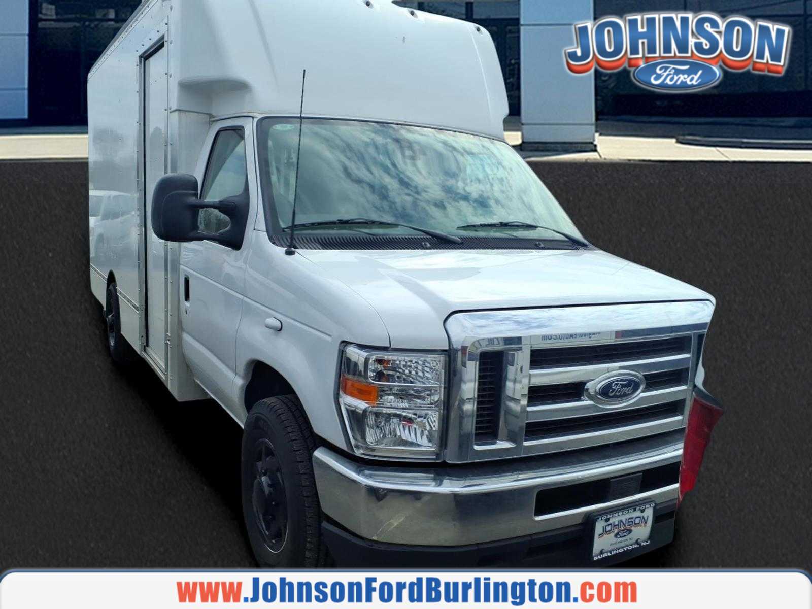 2024 Ford E-Series Chassis E-350 SD Cutaway LB DRW RWD