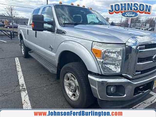 Ingot Silver Metallic 2015 Ford F-250 Super Duty XLT Crew Cab 4WD Pickup Truck Four-Wheel Drive 6-Speed Automatic