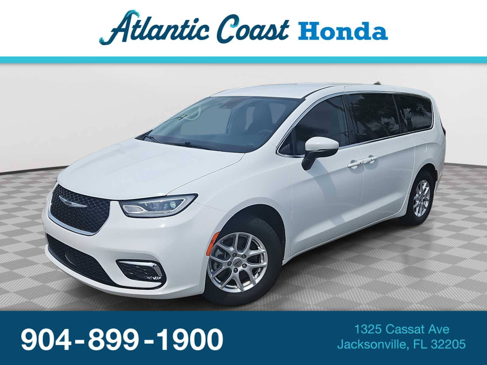 2023 Chrysler Pacifica Touring L