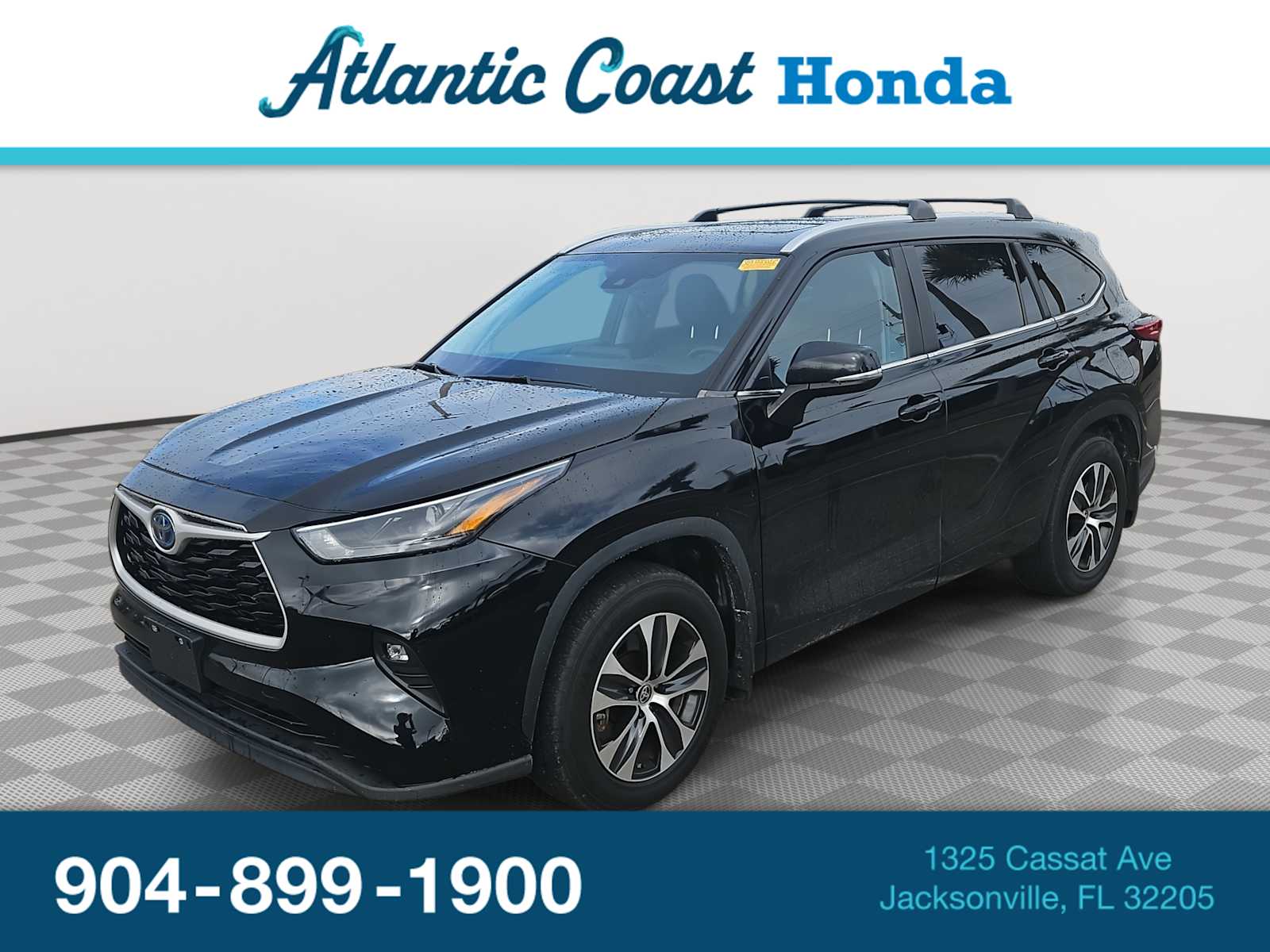 2023 Toyota Highlander Hybrid XLE FWD's photo