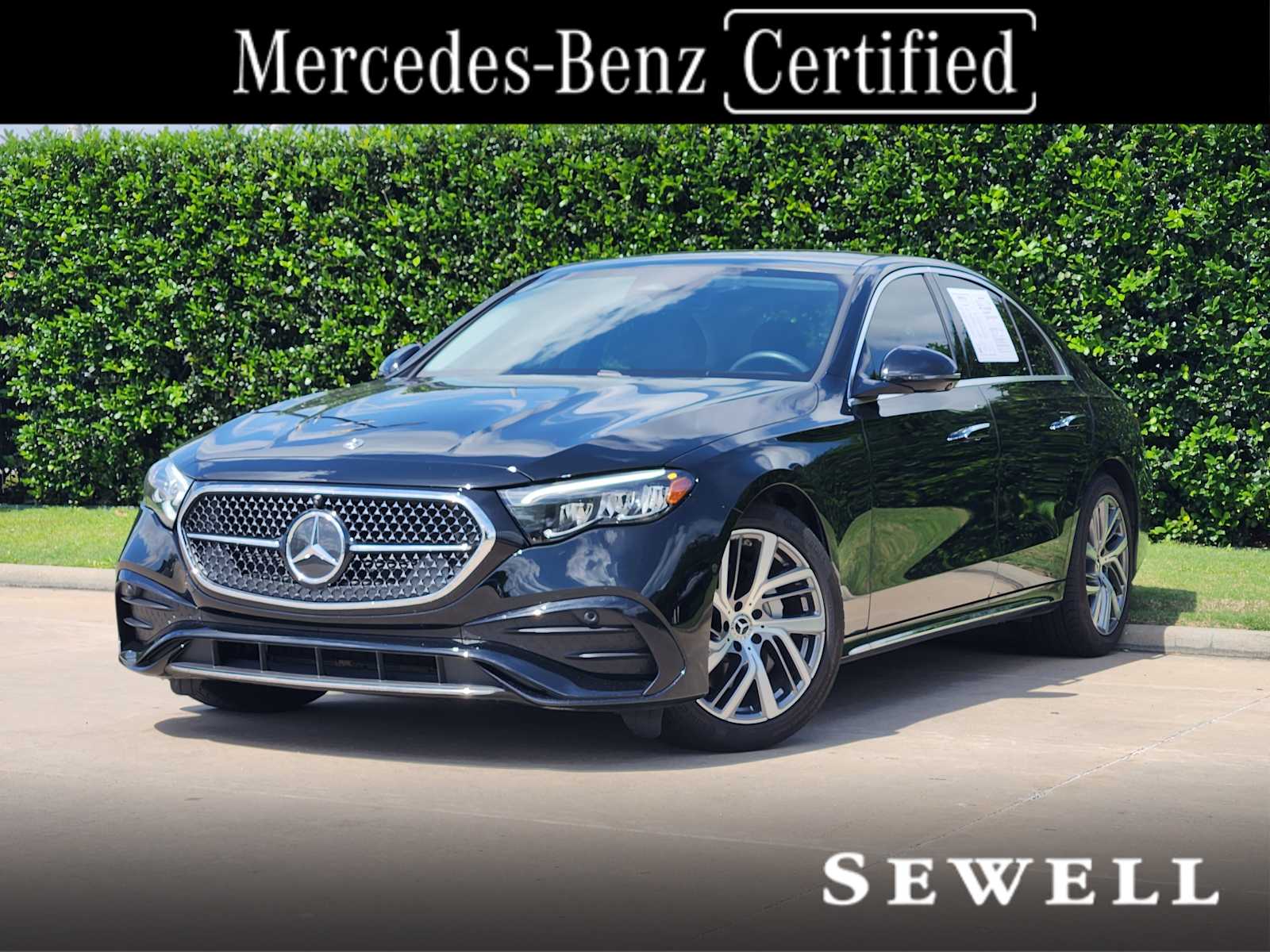 2026 Mercedes-Benz E-Class E350 4MATIC's photo