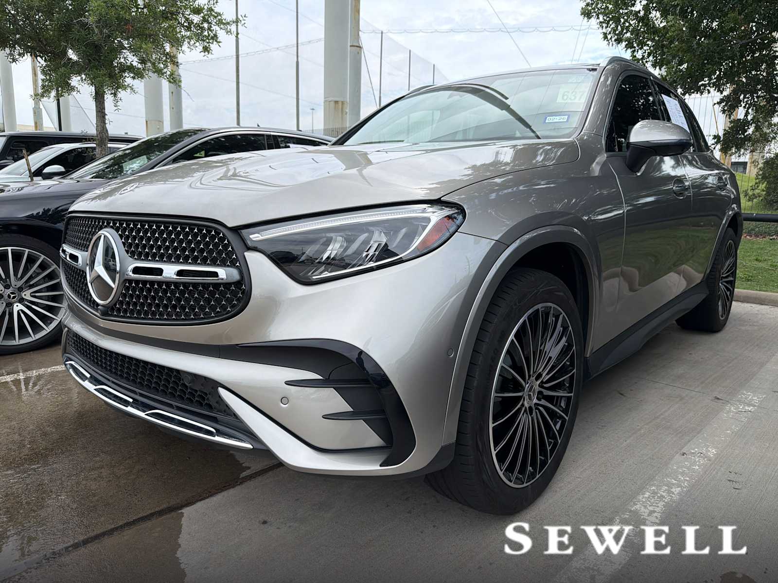 2024 Mercedes-Benz GLC GLC 300's photo