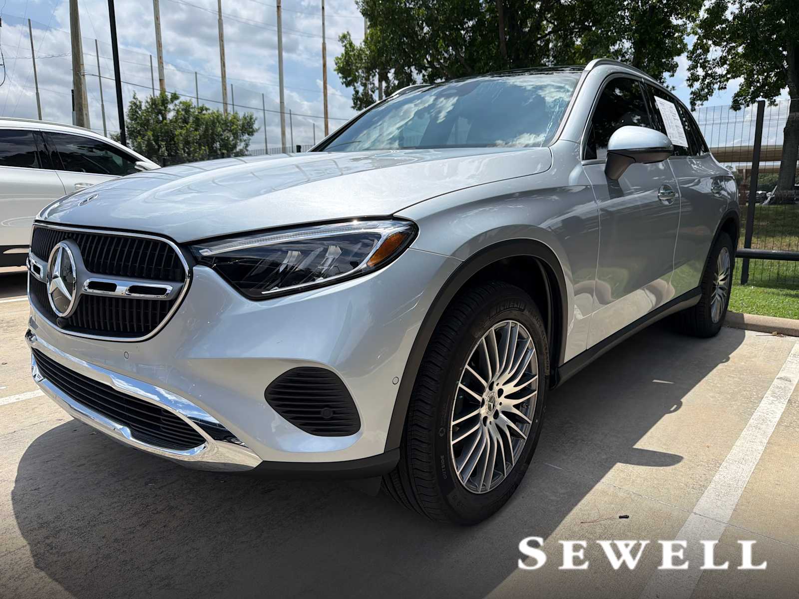 2026 Mercedes-Benz GLC GLC 300 4MATIC's photo