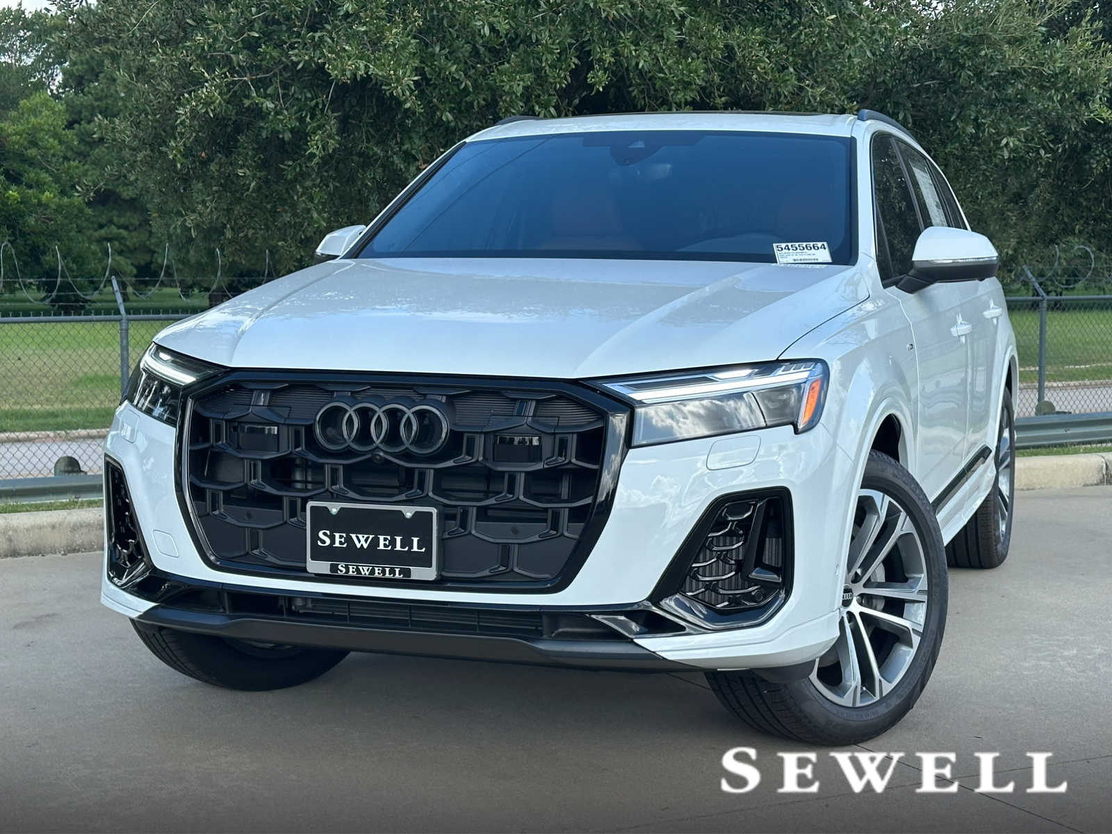2026 Audi Q7 S line Premium