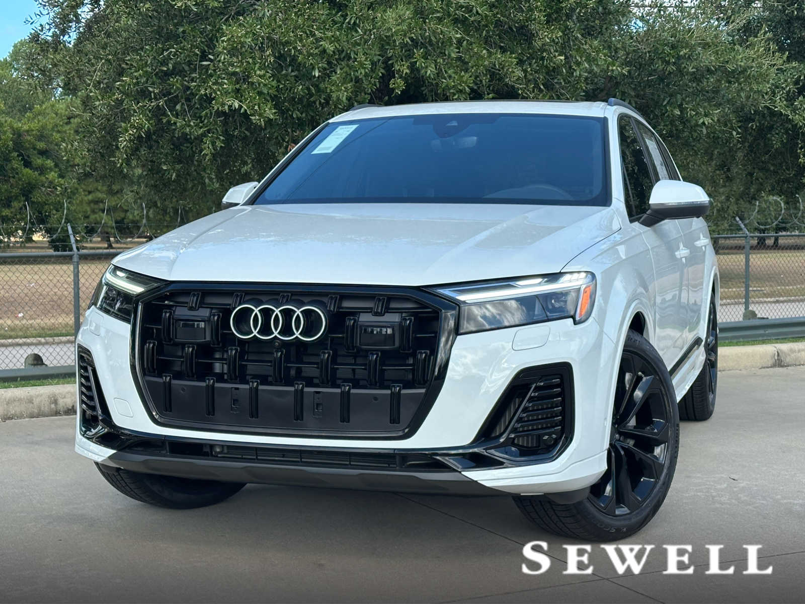 2026 Audi Q7 Premium Plus