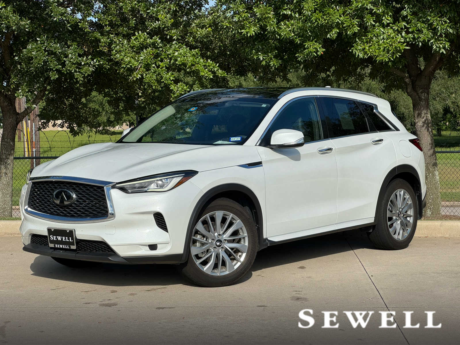2023 INFINITI QX50 LUXE