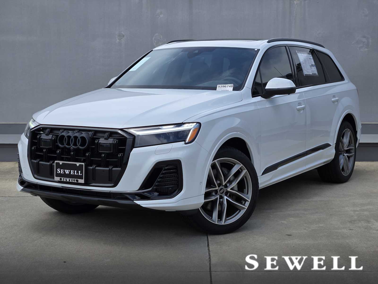 2026 Audi Q7 Premium