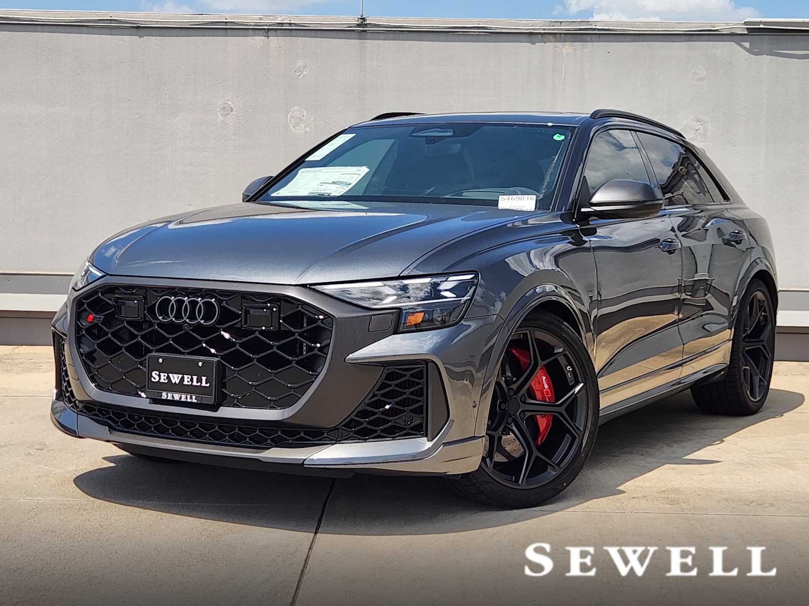 2027 Audi RS Q8 performance