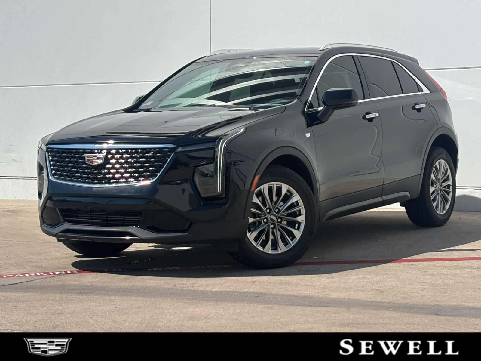 2024 Cadillac XT4 FWD Premium Luxury