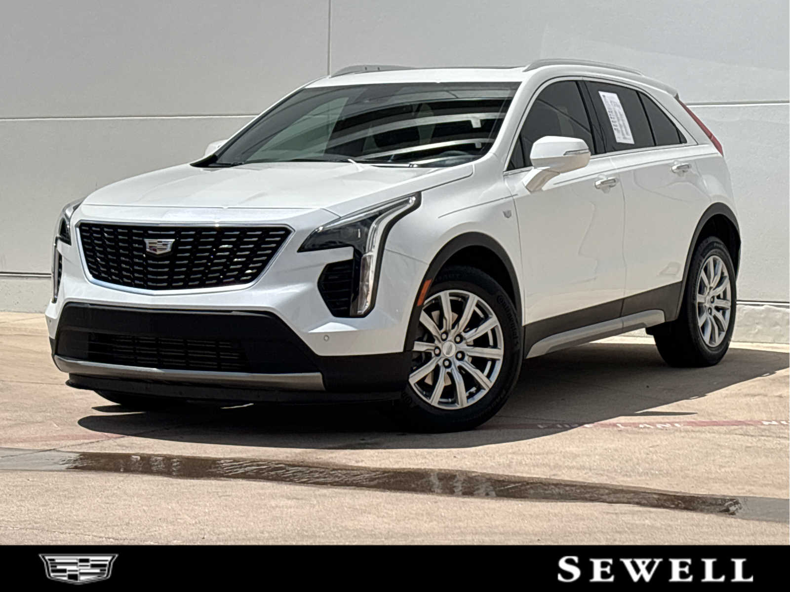 2023 Cadillac XT4 FWD Premium Luxury