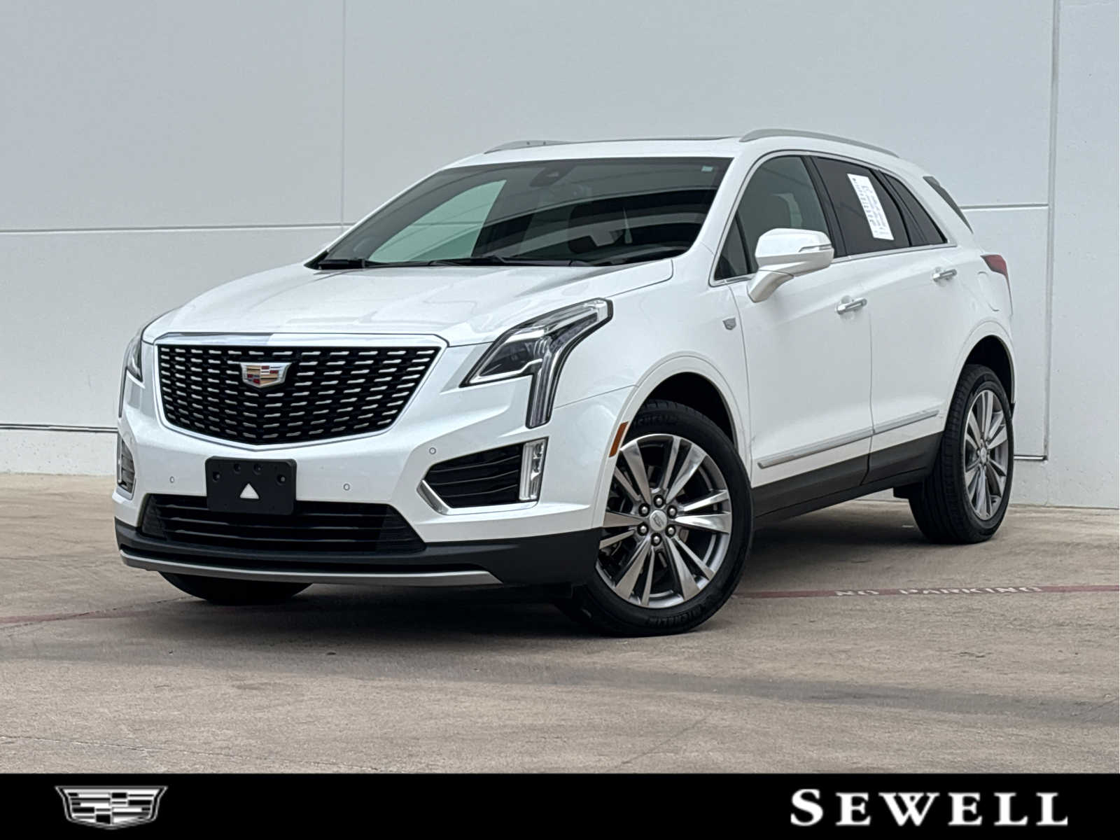 2024 Cadillac XT5 FWD Premium Luxury's photo
