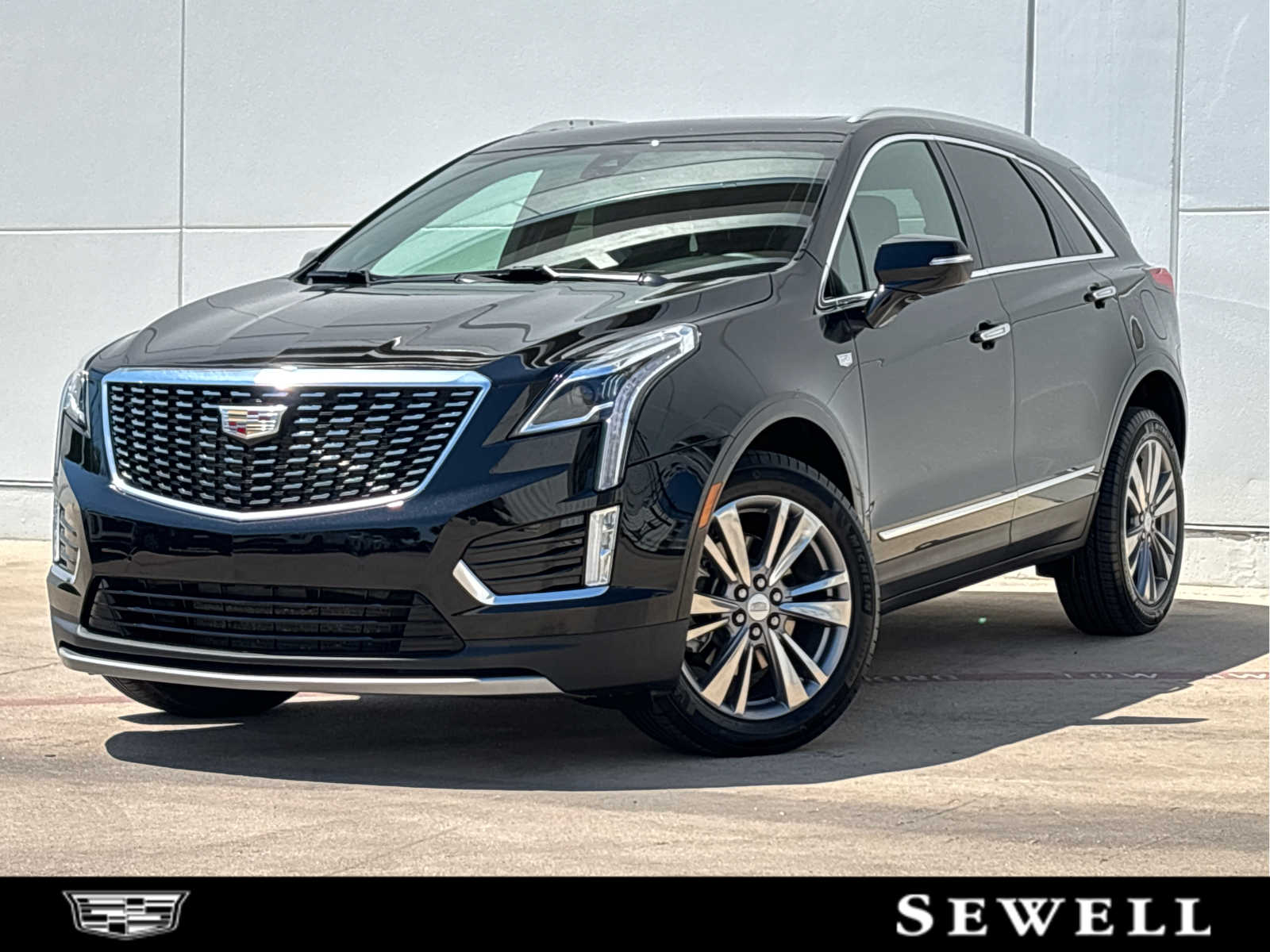 2025 Cadillac XT5 FWD Premium Luxury