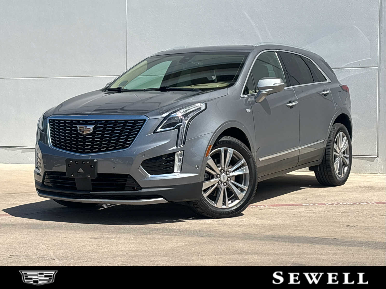 Certified Pre-Owned 2022 Cadillac XT5 AWD Premium Luxury Sport