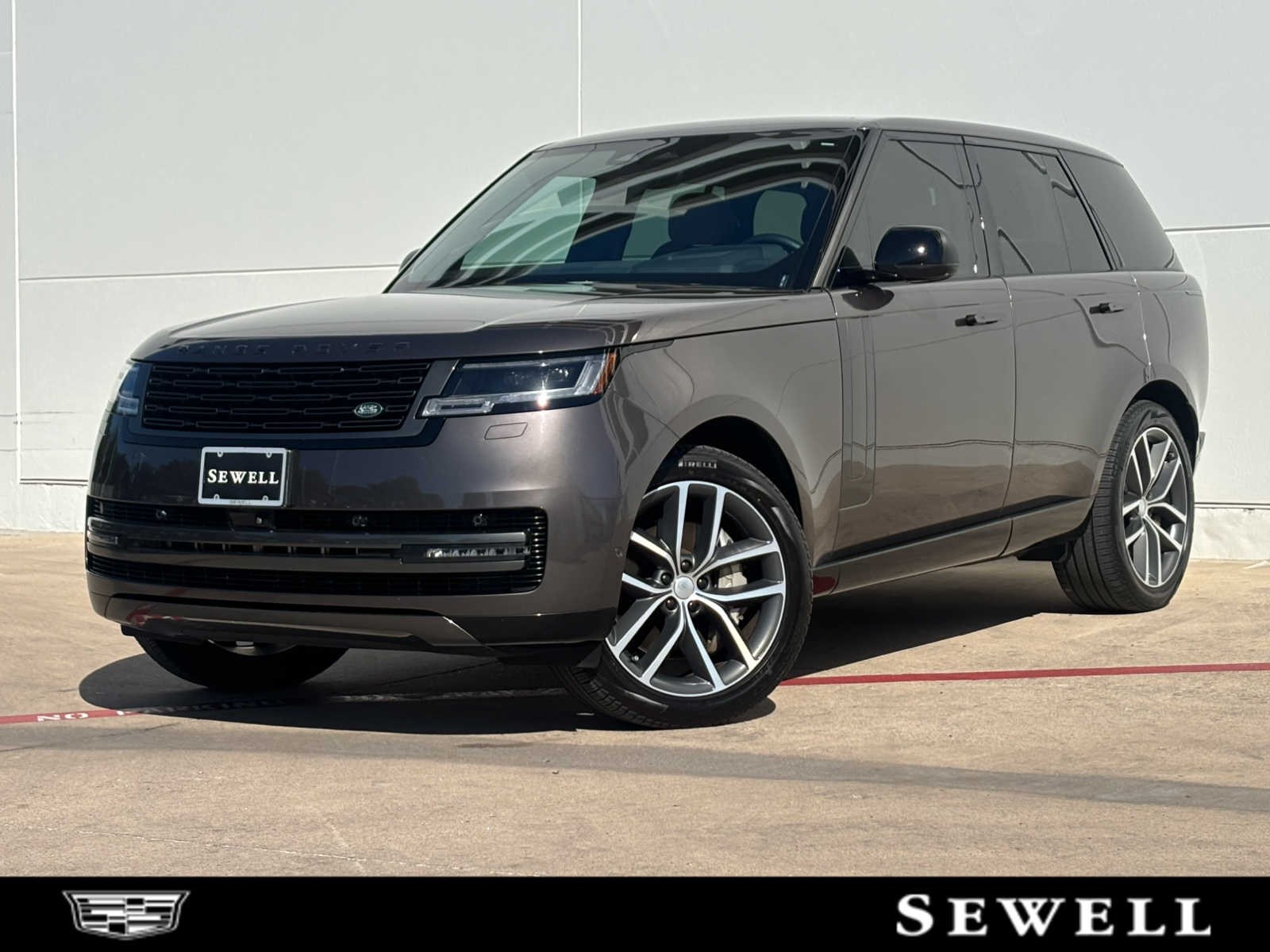 2025 Land Rover Range Rover SE
