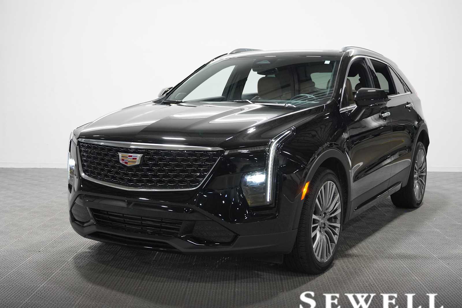 2024 Cadillac XT4 FWD Premium Luxury