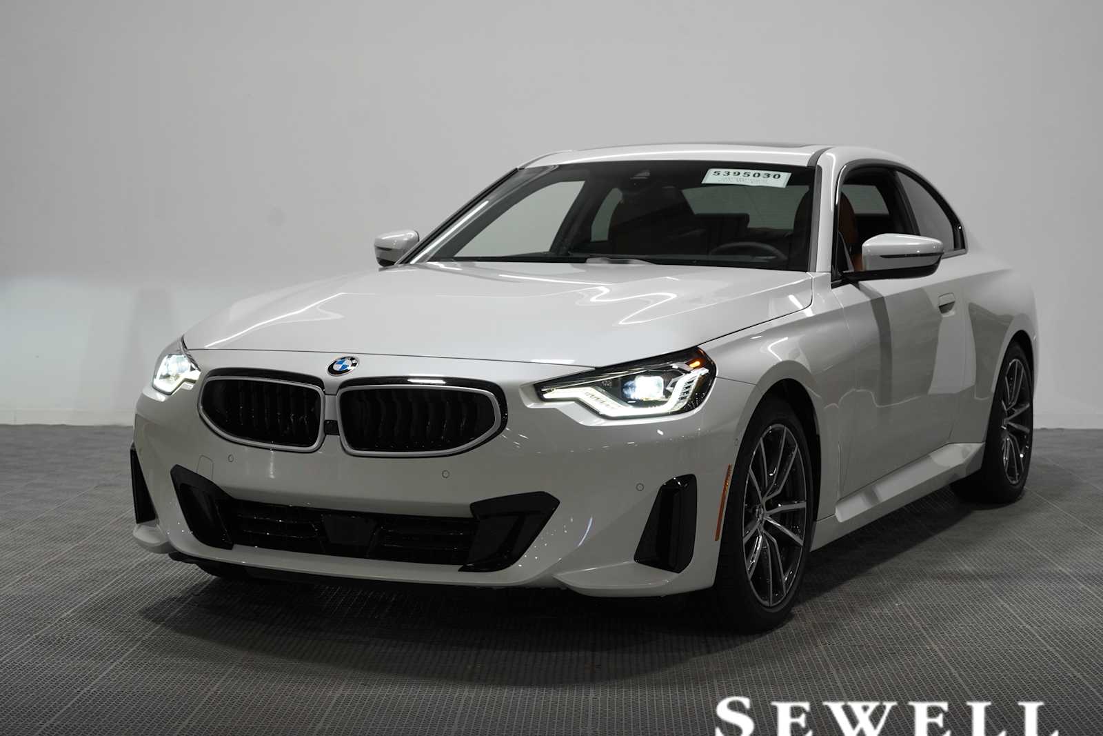 2026 BMW 230i 230i