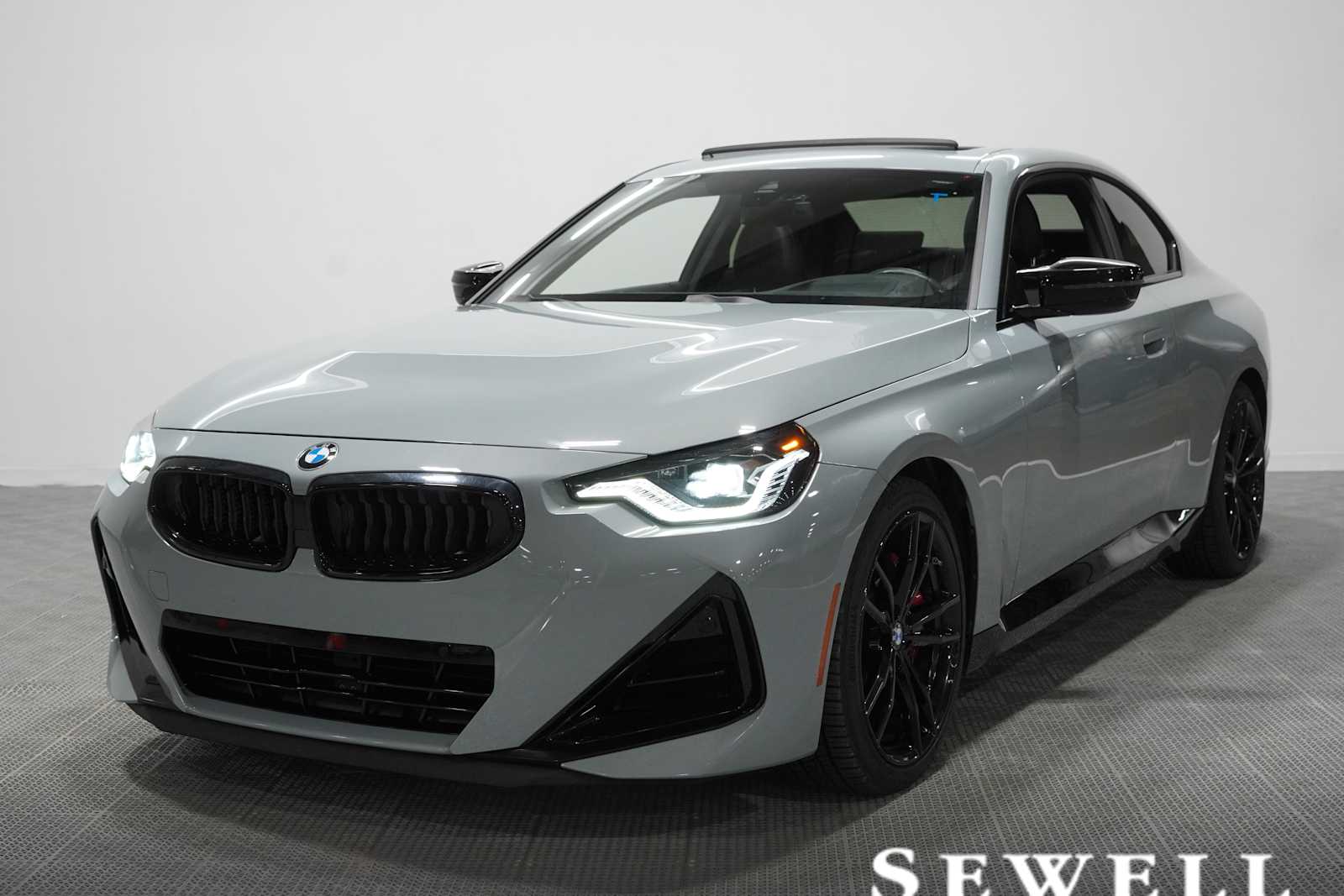 2022 BMW 2 Series M240i xDrive Coupe's photo
