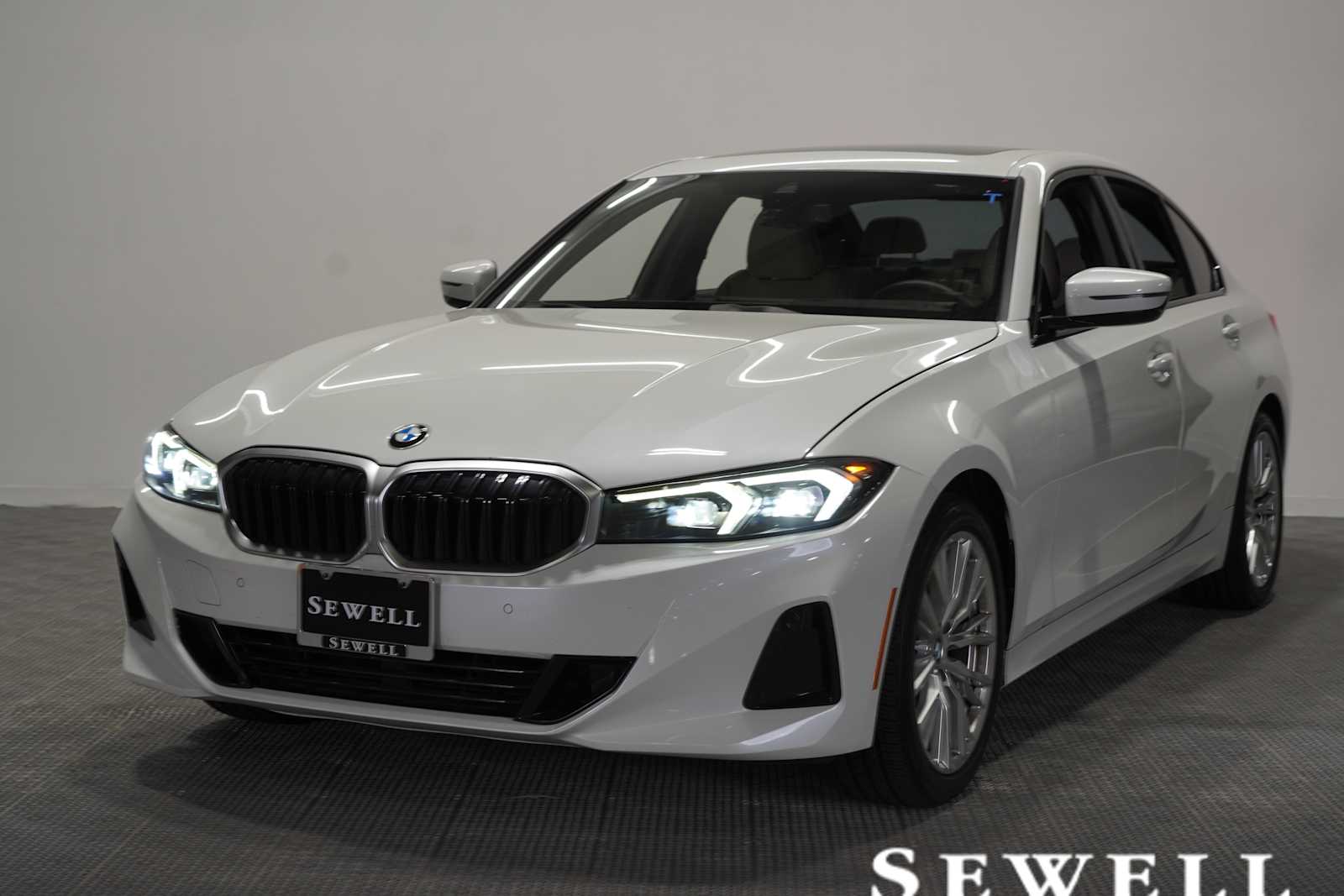 2023 BMW 3 Series 330i