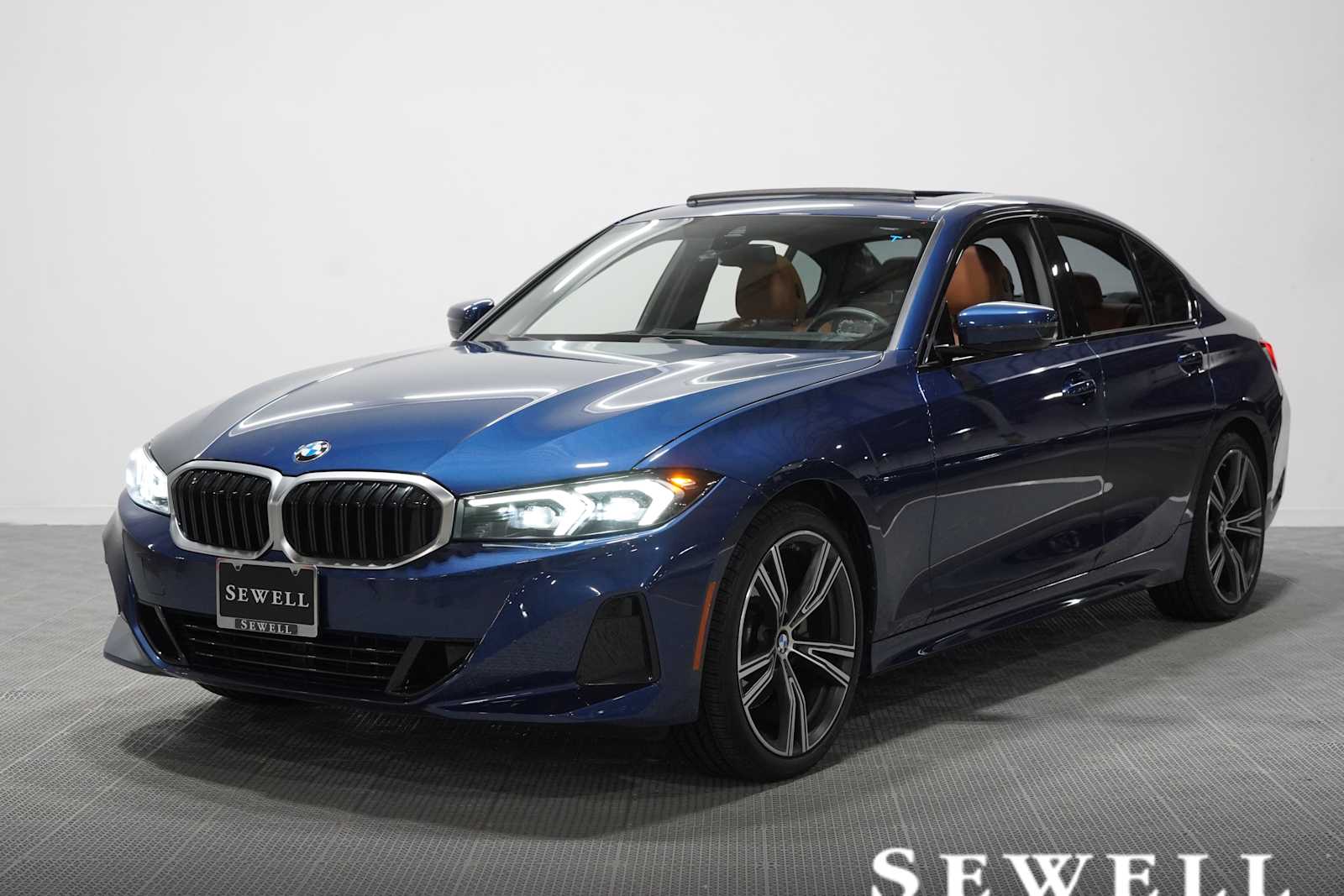 2023 BMW 3 Series 330i Sedan's photo