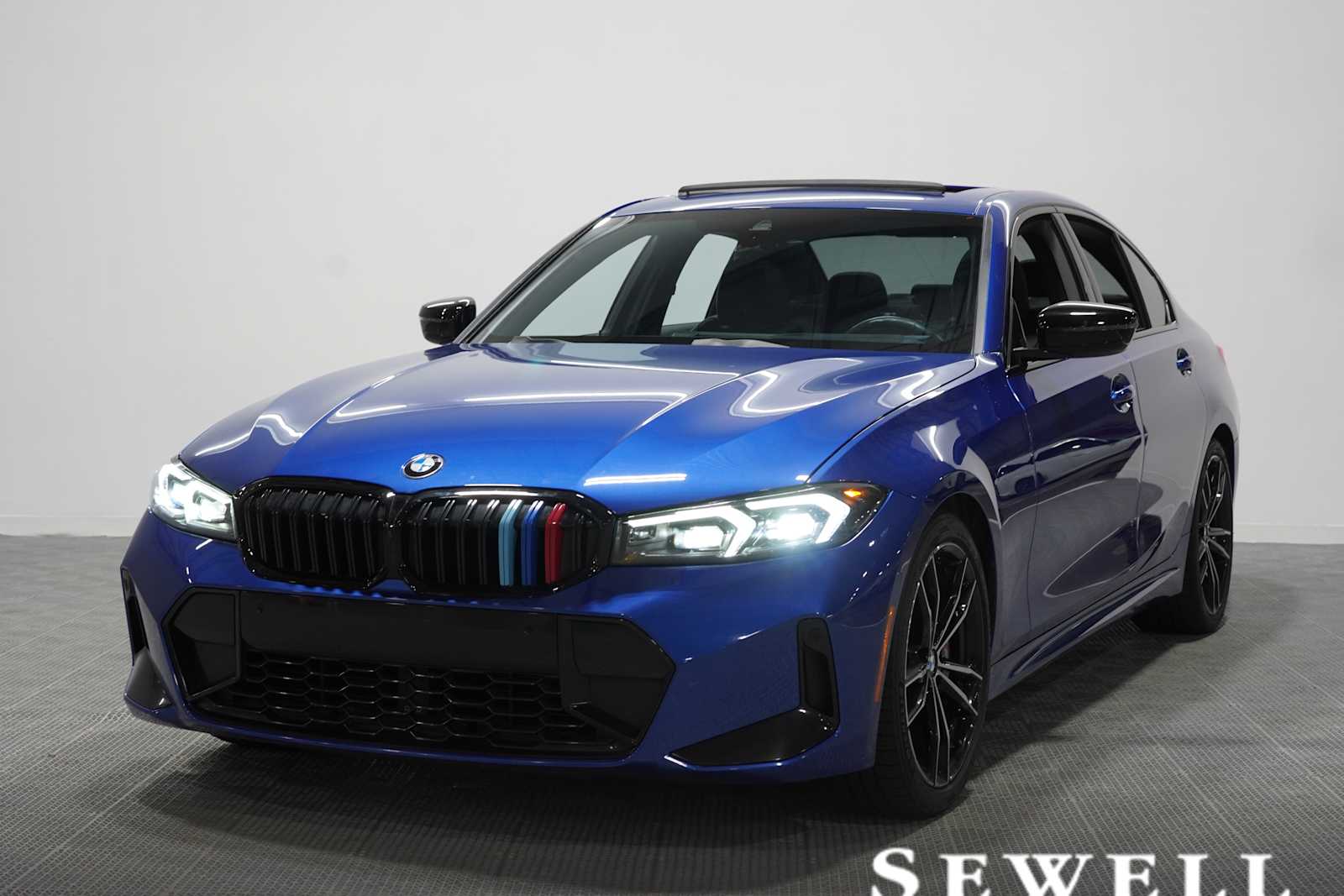 2024 BMW 3 Series 330i Sedan's photo