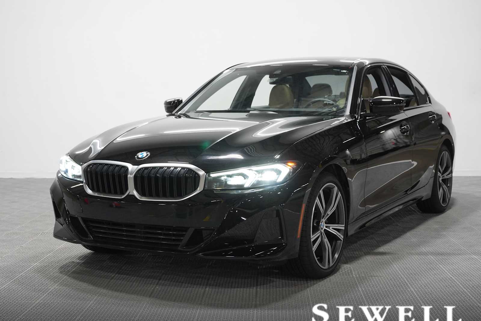 2023 BMW 3 Series 330i Sedan's photo