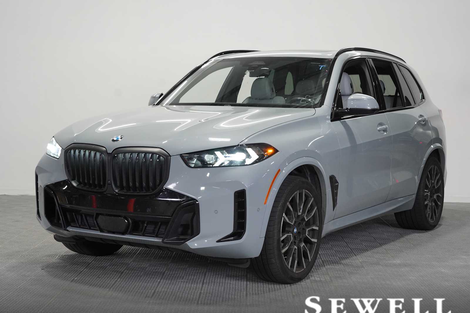 2024 BMW X5 sDrive40i's photo