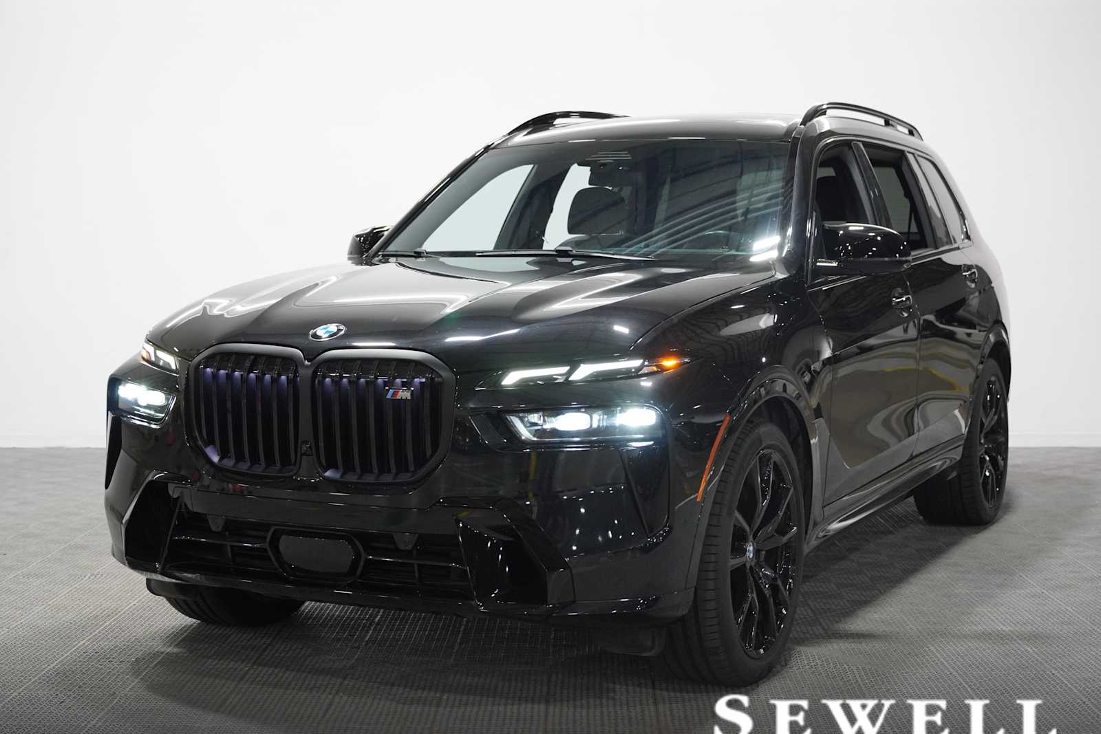 2024 BMW X7 M60i