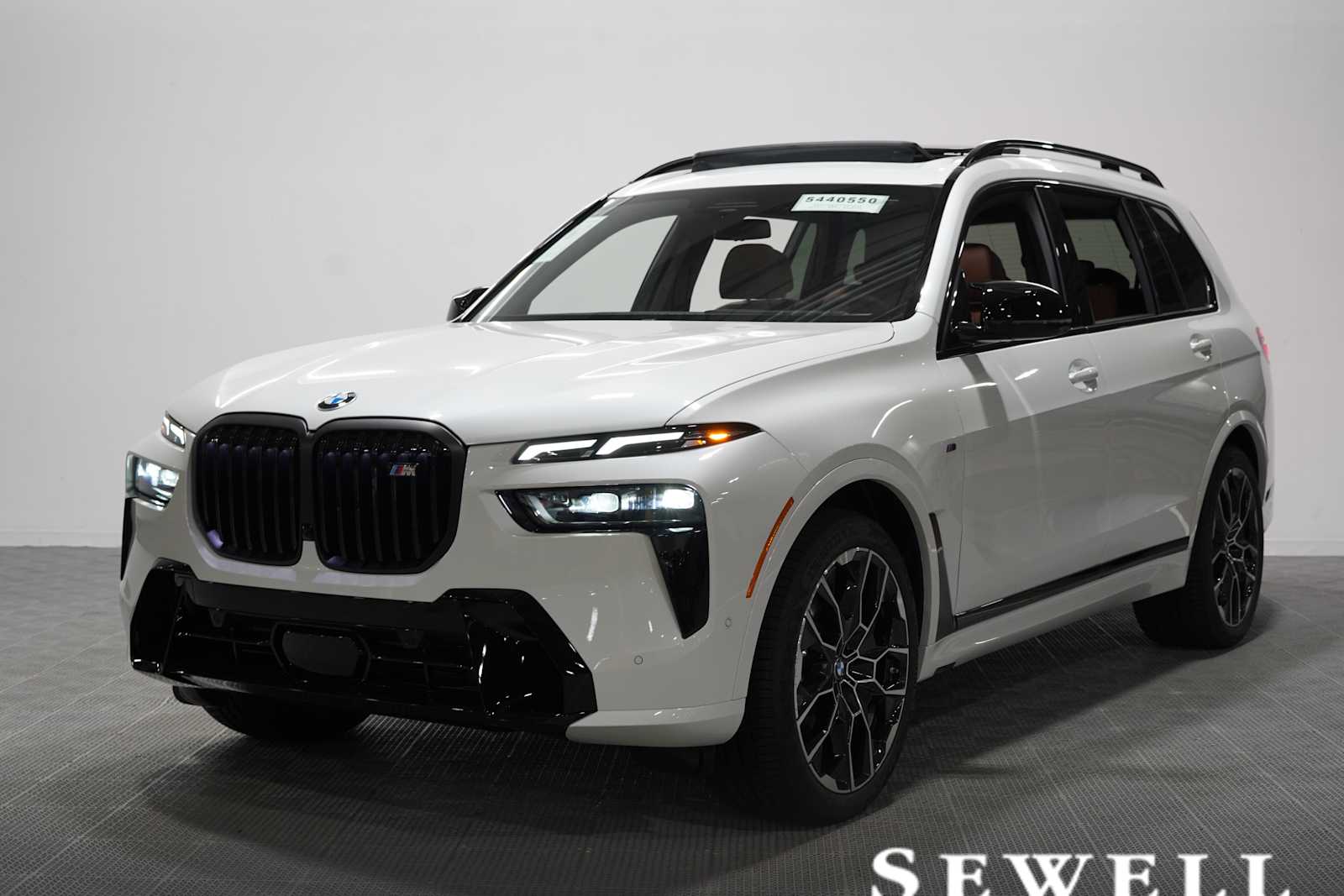 2027 BMW X7 M60i