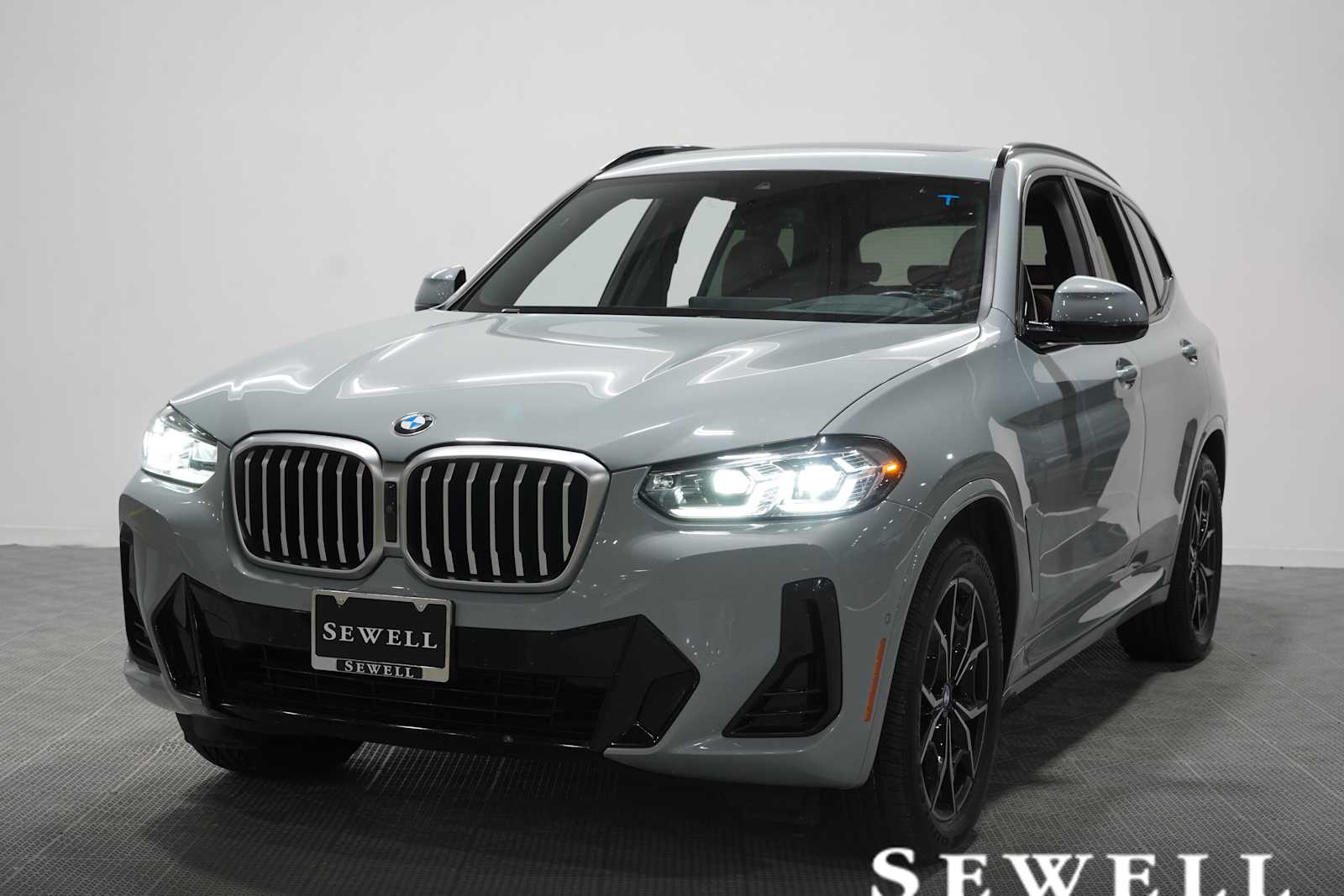 2023 BMW X3 xDrive30i's photo