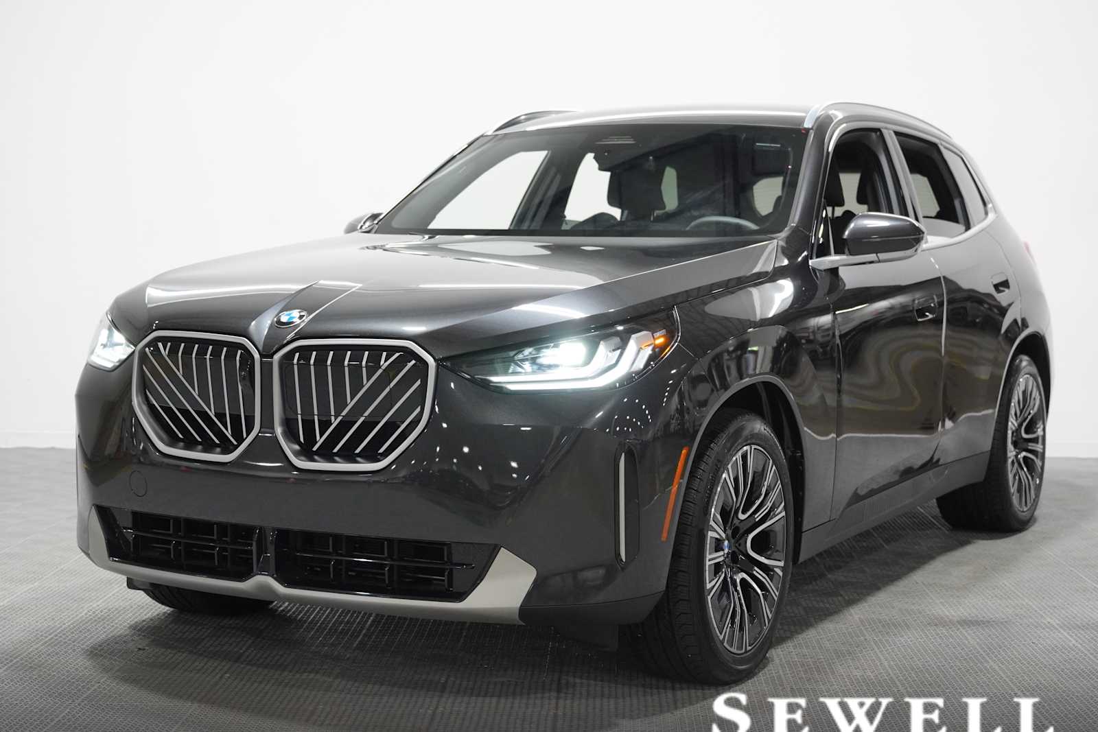 2025 BMW X3 30 XDRIVE's photo