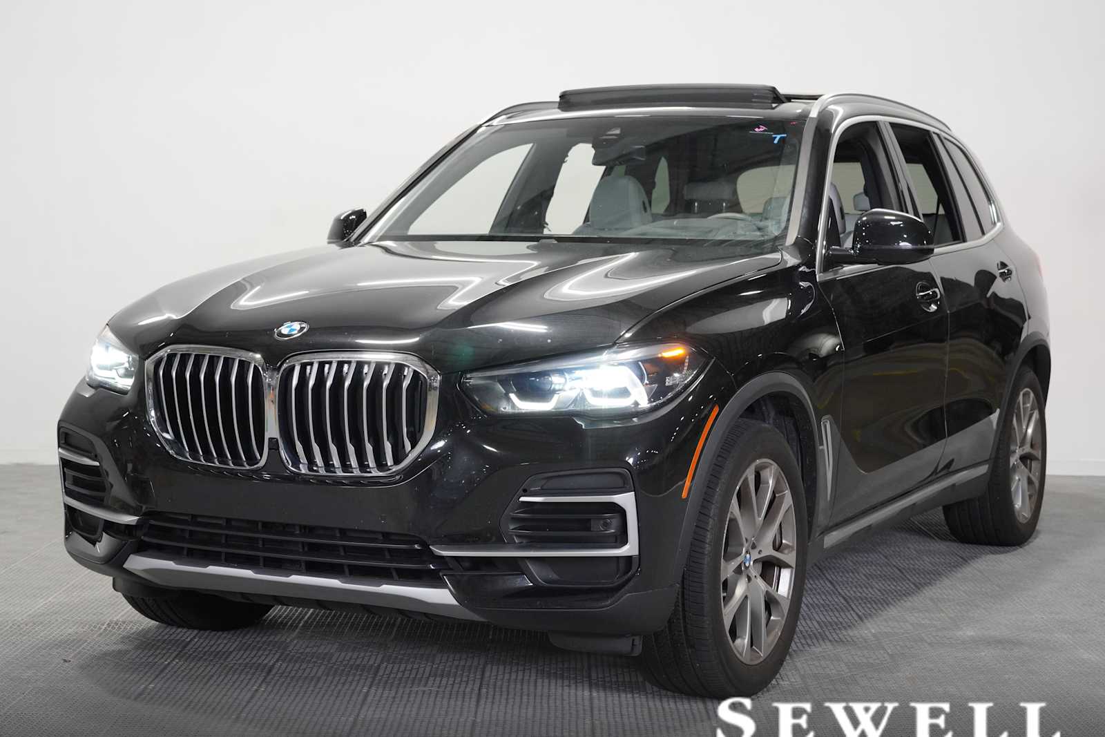 2023 BMW X5 sDrive40i's photo