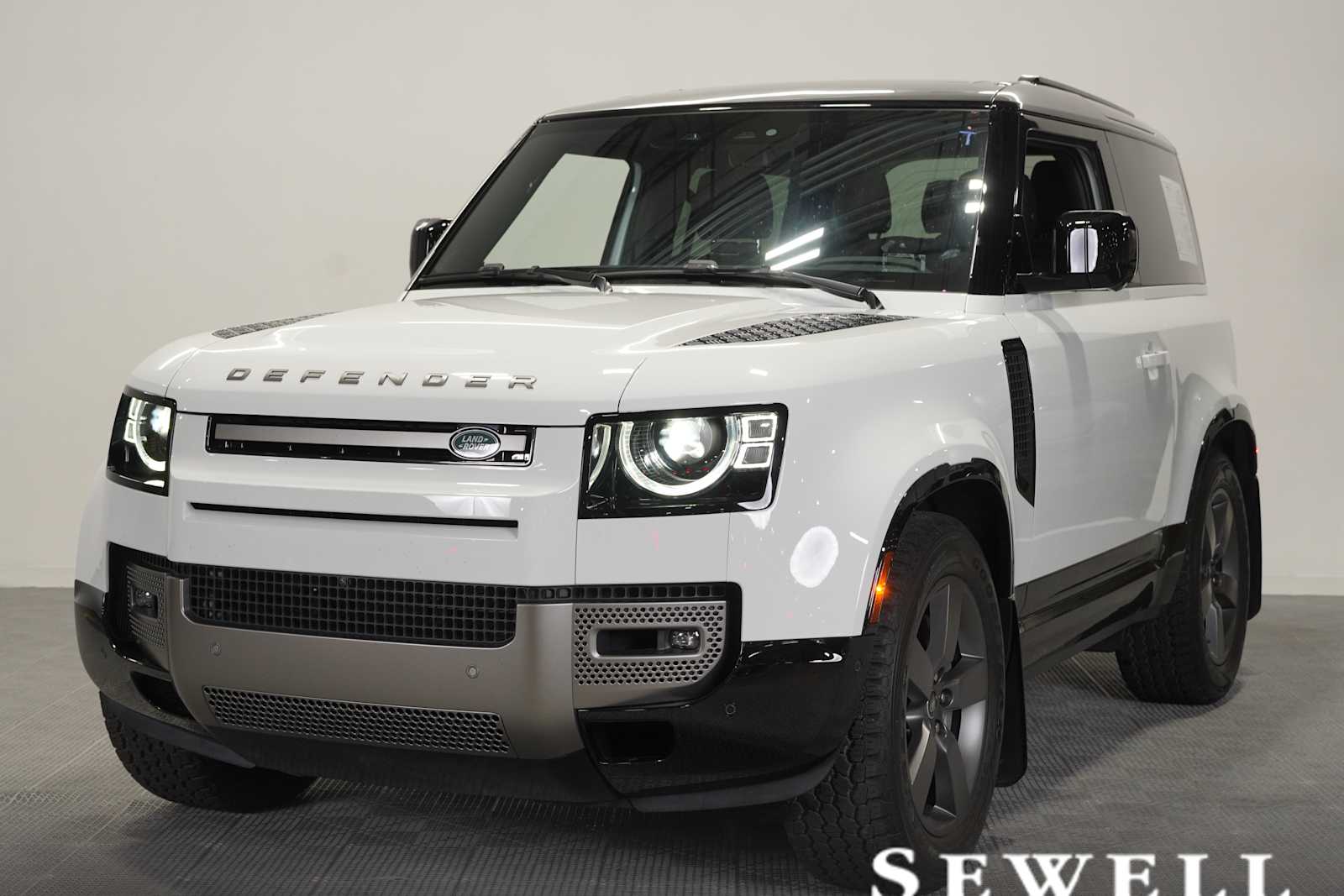2025 Land Rover Defender
