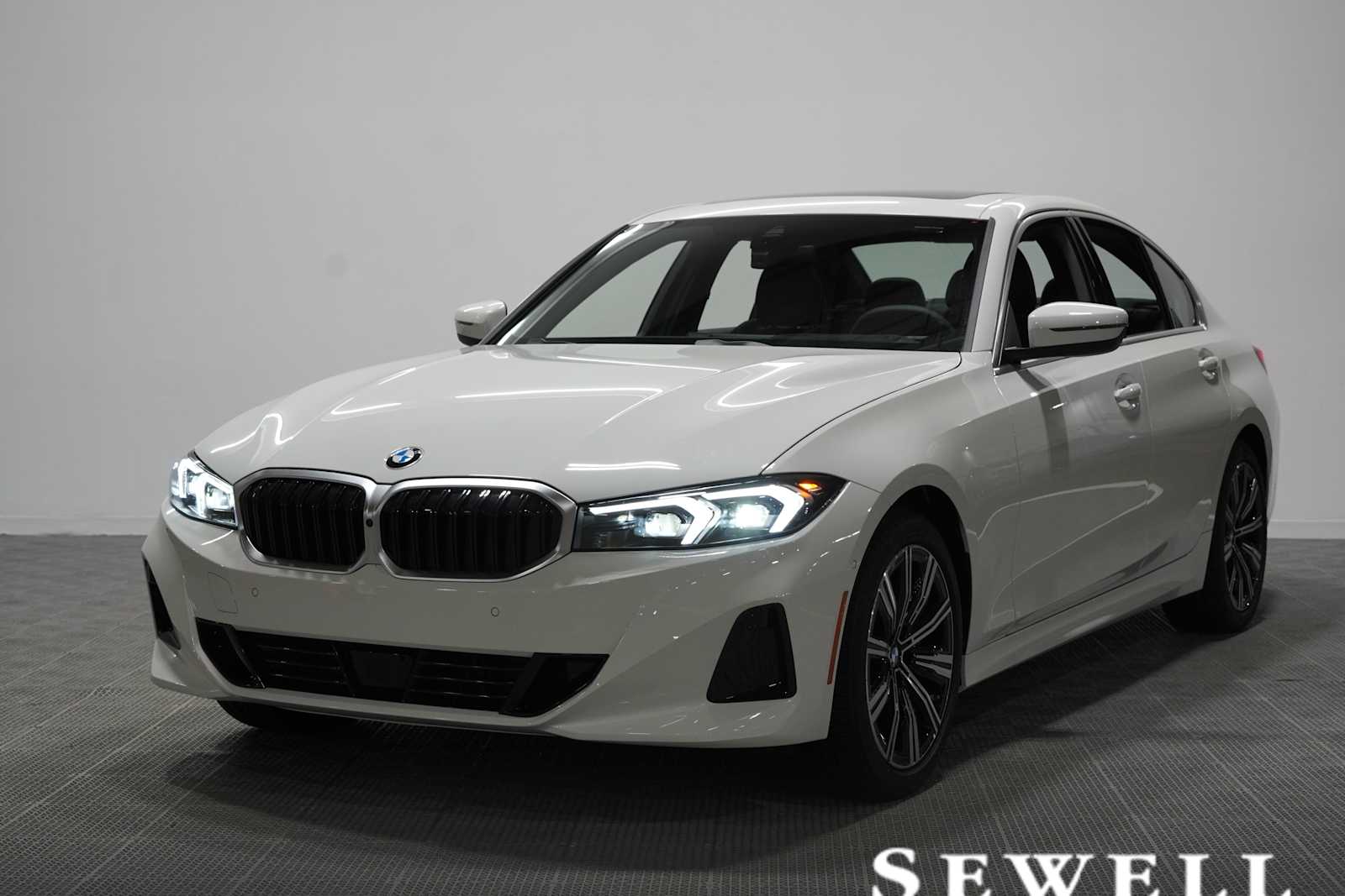 2026 BMW 330i 330i