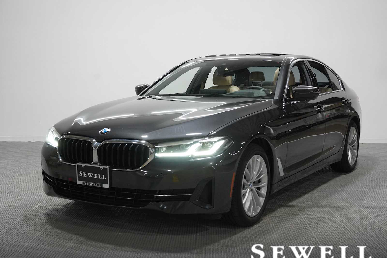 2023 BMW 5 Series 530i Sedan's photo