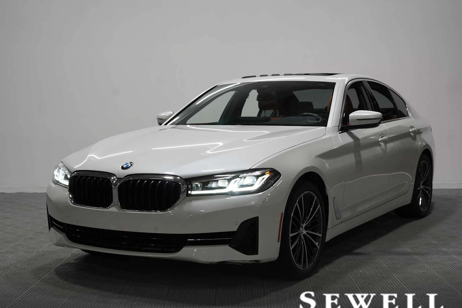 2022 BMW 5 Series 540i Sedan's photo