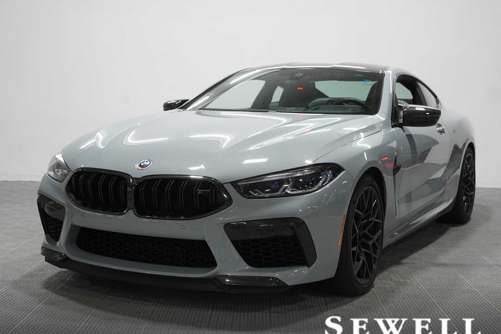 2023 BMW M8 Competition's photo