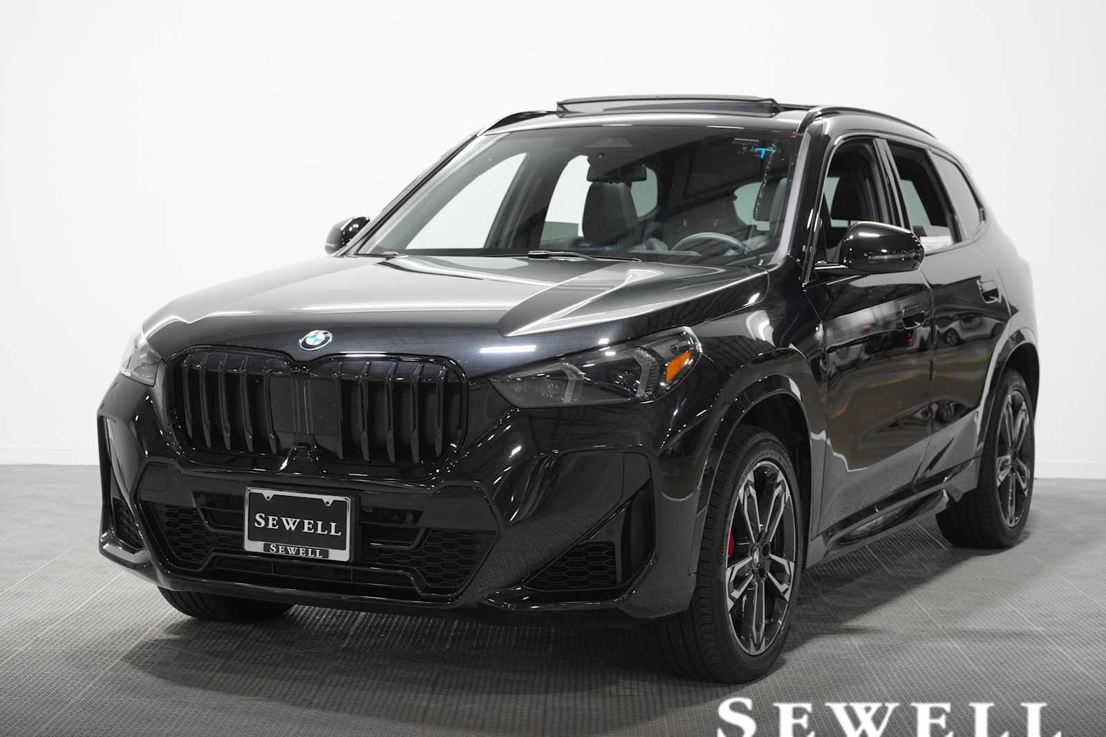 2026 BMW X1 xDrive28i's photo